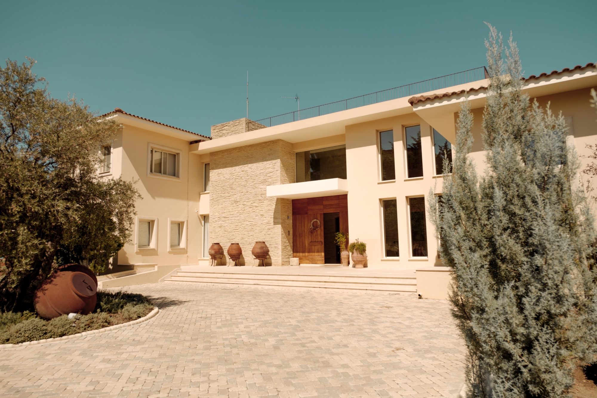 The mansion façade