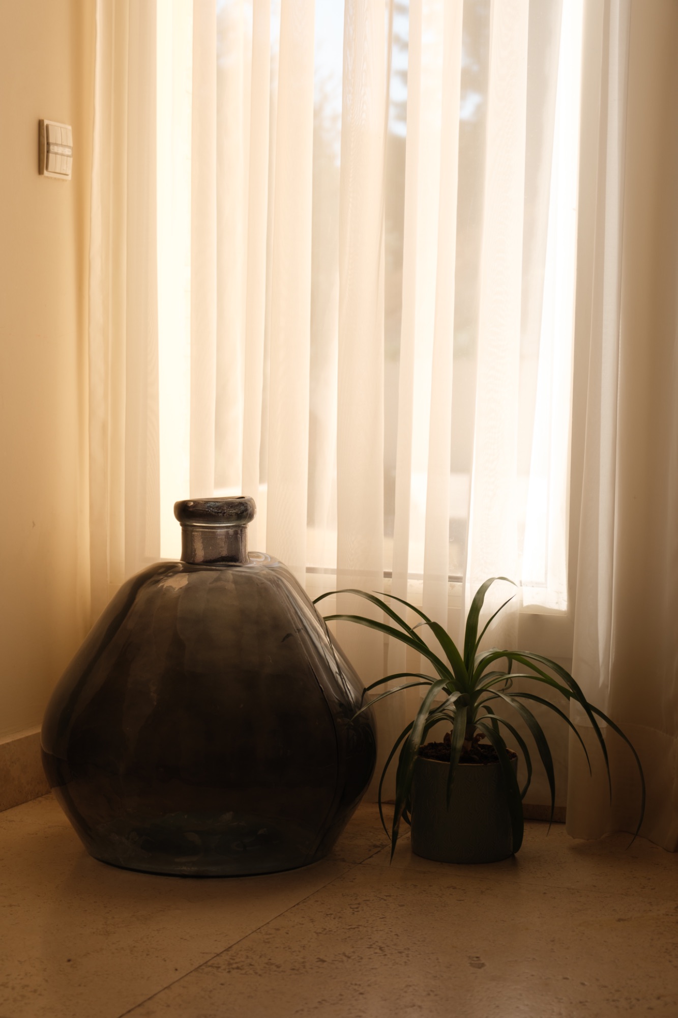Interior corner detail